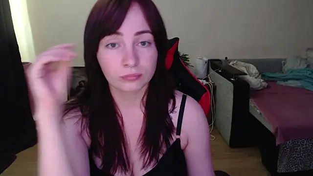 Laralianna online show from July 8, 8:49 am