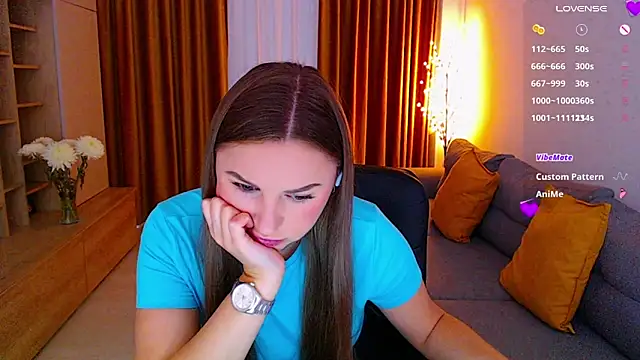  Mia Adams online show from October 27, 7:04 am