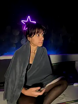 Kiscsillagg online show from November 14, 11:05 pm