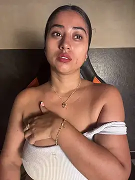 Valentinne z online show from May 14, 9:59 am
