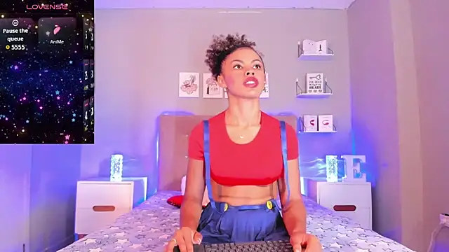 EmilyCoast-1 online show from June 21, 3:05 pm