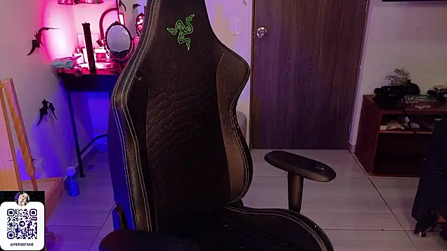 damnliciousss online show from March 5, 10:16 pm