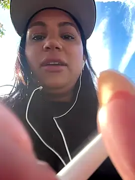 MeghanXO online show from September 17, 1:42 pm