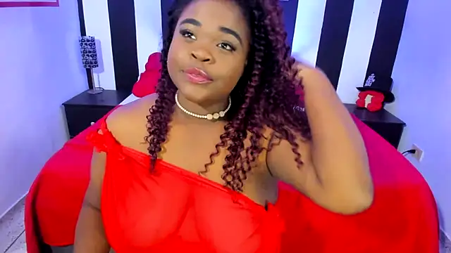 Snapshot of YeminaLeman chatting on October 2, 6:07 am YeminaLeman online show from October 2, 6:07 am