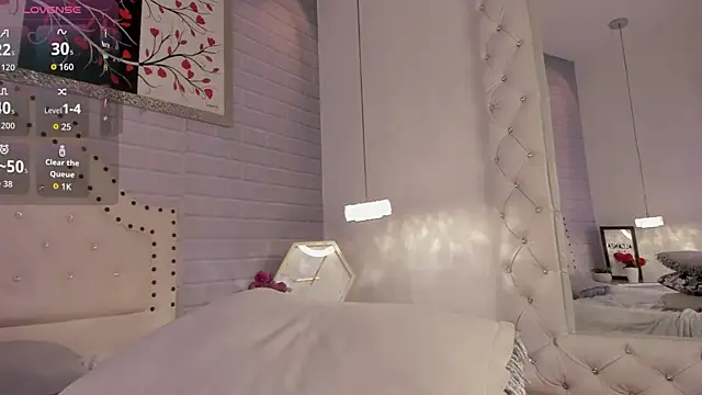 Snapshot of _Eurekaa_ chatting on September 27, 3:14 am Eurekaa online show from September 27, 3:14 am
