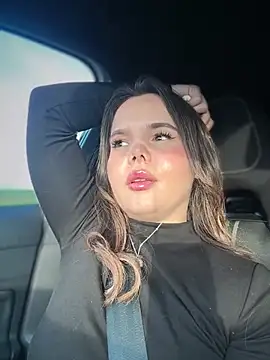 TheCinderella online show from April 5, 4:06 pm