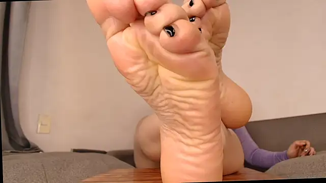 anaisabel cams online show from October 2, 2:33 pm