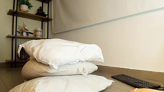 Sassy--Girl online show from January 17, 9:55 pm