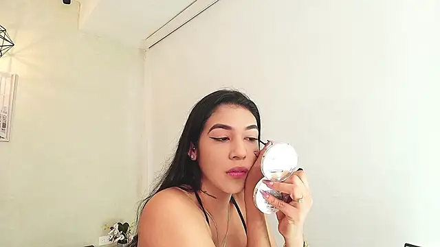 Sassy--Girl online show from September 18, 6:28 pm