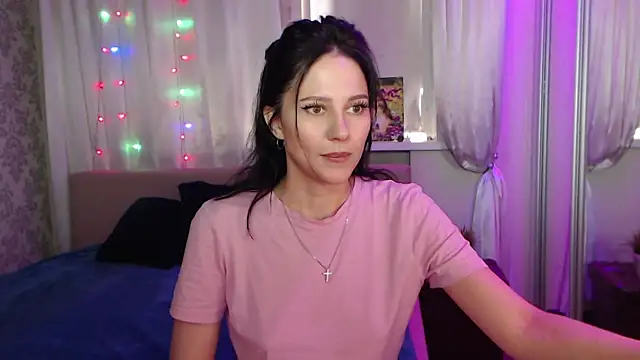 Snapshot of Zlata888 chatting on September 24, 10:47 am Zlata888 online show from September 24, 10:47 am