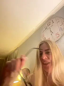 jayjencam online show from September 18, 7:01 pm