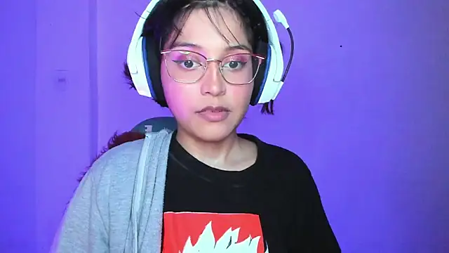 Little Lisy online show from December 4, 5:32 am