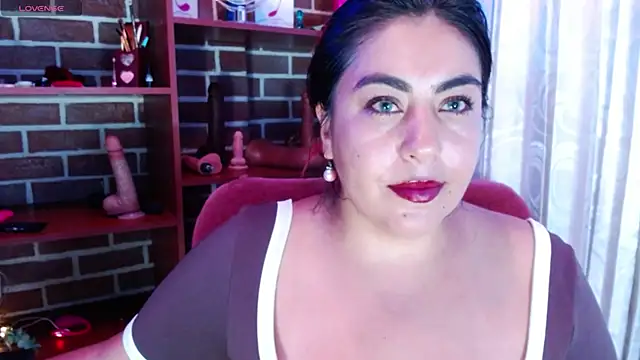 gatuwildhott online show from July 29, 11:38 pm