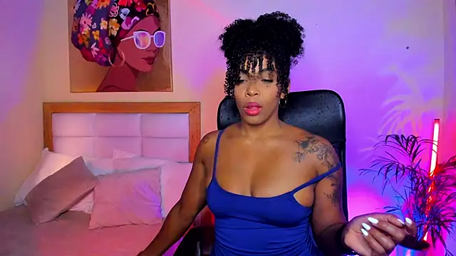 AitanaBrown  online show from March 23, 7:20 pm