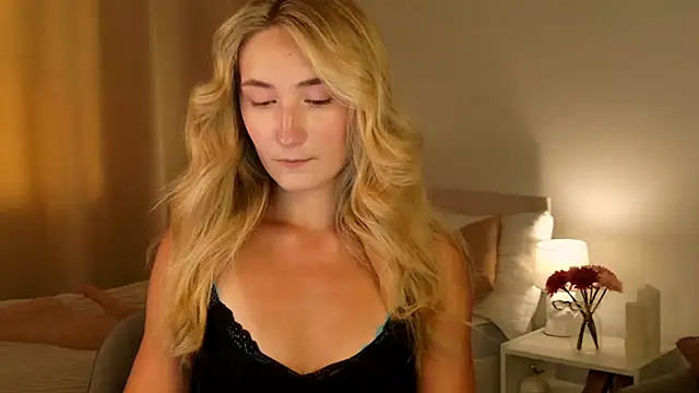 bella  rose online show from July 24, 11:52 am
