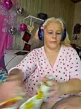 DavisDesires online show from February 9, 4:53 pm