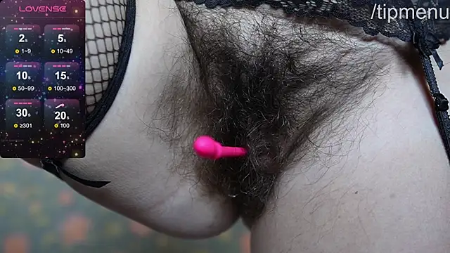 SophieBush online show from September 17, 9:51 am