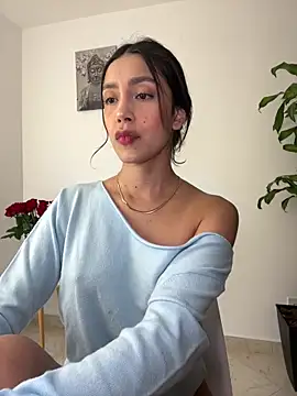 Snapshot of SelenaStone chatting on October 1, 9:20 pm SelenaStone online show from October 1, 9:20 pm