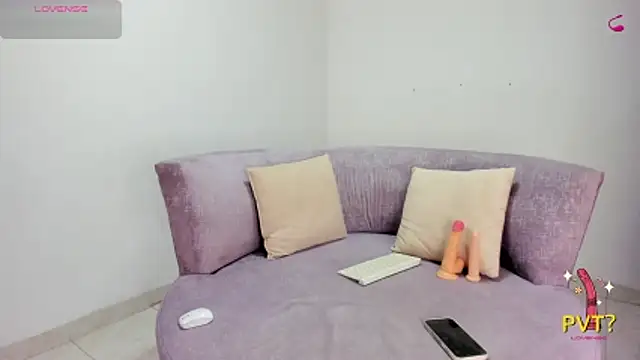 victoria 027 online show from April 10, 4:13 pm