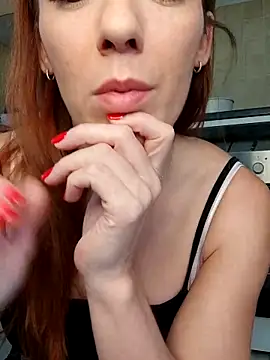 clara-francaise online show from October 11, 11:58 am