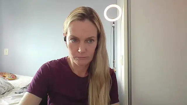 Annylove1 online show from February 5, 3:59 pm