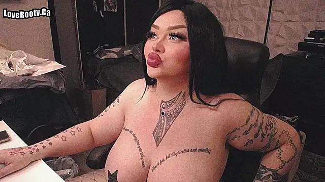 sheylagoddess11 online show from September 15, 4:43 am