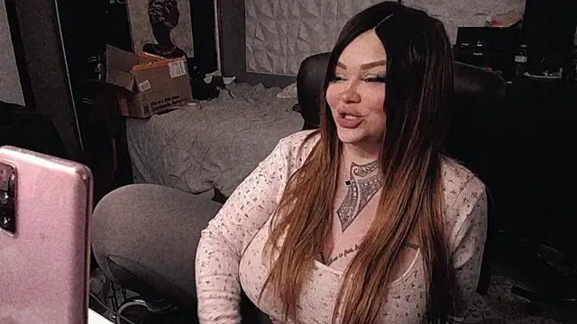 sheylagoddess11 online show from February 8, 7:01 am