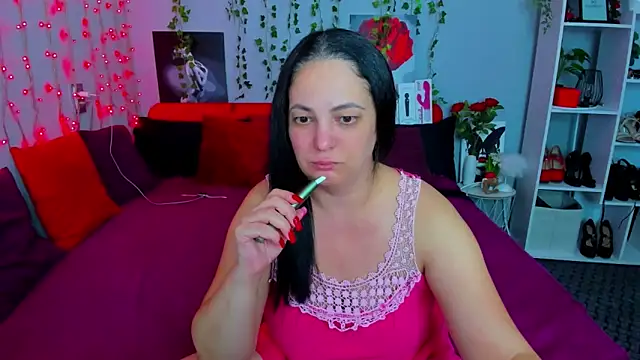 DarlingMilf online show from September 9, 6:08 pm