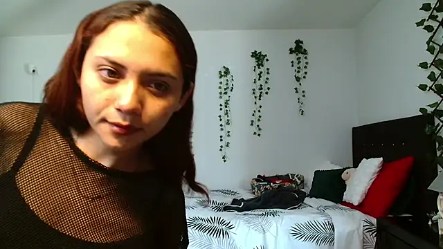 Dama Scarlata18 online show from September 18, 5:00 pm