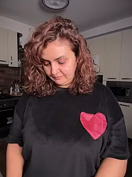 AnneKane online show from December 3, 4:59 am