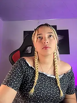 Irisweet  online show from October 20, 10:35 pm