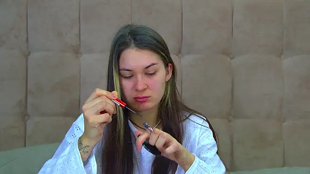 RachelSimpson online show from February 23, 6:25 am