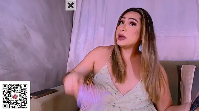 ISABELLASSMITH online show from November 19, 8:36 am