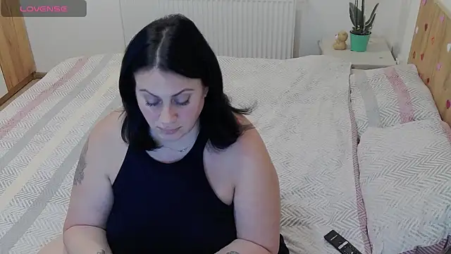 Snapshot of fayette_ chatting on October 9, 4:33 pm fayette online show from October 9, 4:33 pm