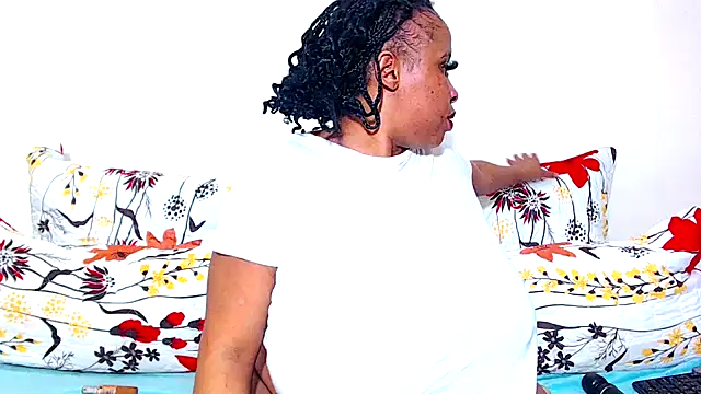 Snapshot of Ebonylovelyx chatting on September 24, 6:51 pm Ebonylovelyx online show from September 24, 6:51 pm