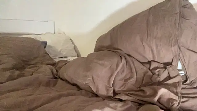 Karrolliza online show from October 27, 7:37 am