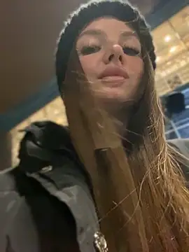 KrisMagnoly online show from October 22, 4:34 pm