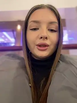 KrisMagnoly online show from February 2, 6:07 pm