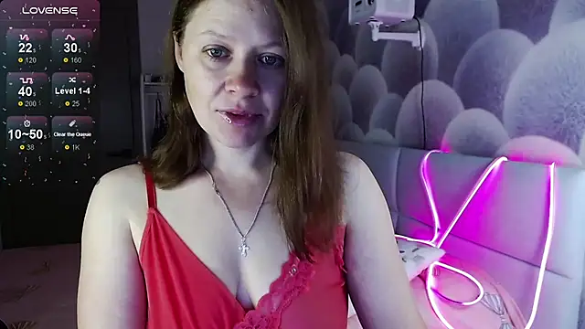 alekasamui online show from September 15, 9:11 pm