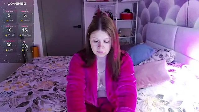 alekasamui online show from November 21, 2:02 am