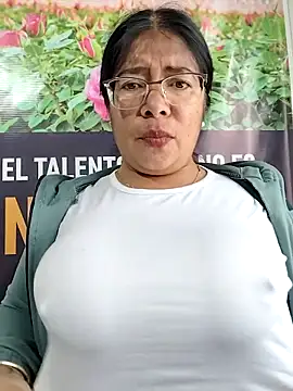   valentina18 online show from March 28, 1:32 pm