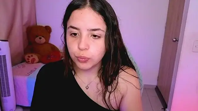  alicia z online show from April 16, 6:07 pm