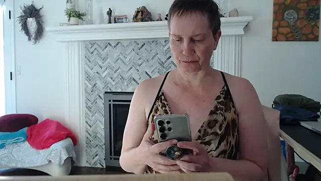 AuroraWillows online show from April 19, 7:16 pm