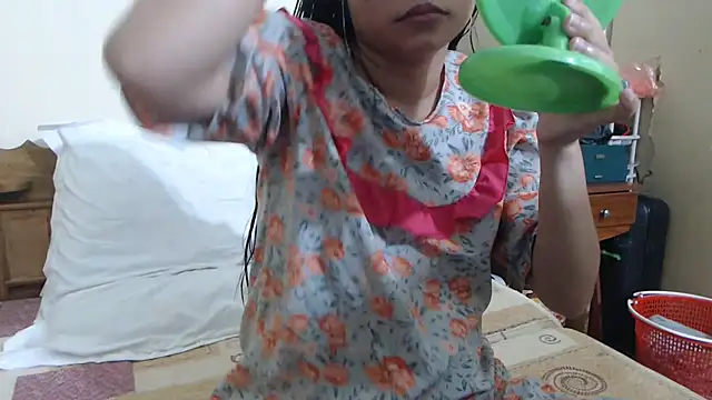 Beauty Asian Tina online show from January 8, 8:40 am