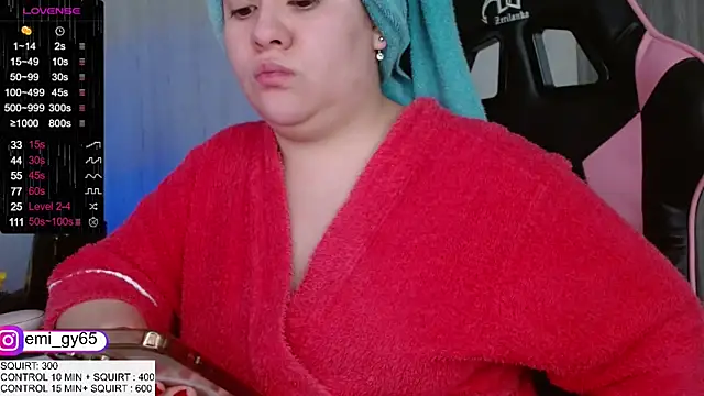 Snapshot of emilyn_grey1 chatting on October 14, 3:47 pm emilyn grey1 online show from October 14, 3:47 pm