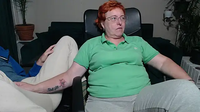 JoannaAndNeighbour online show from September 29, 10:20 am