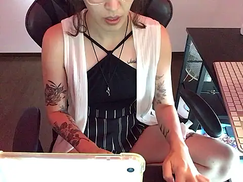 YumieCp online show from October 10, 4:06 am