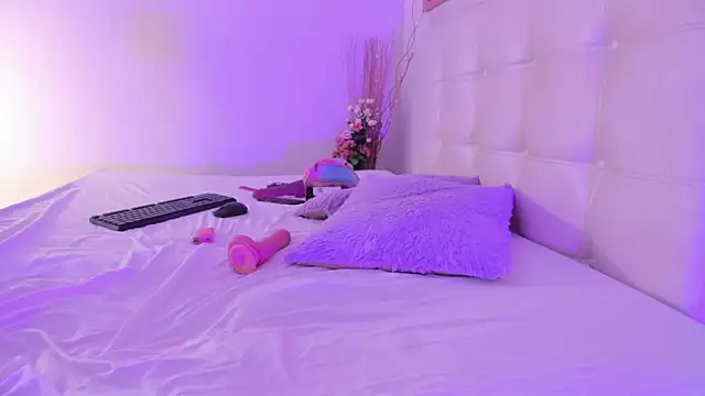 Lulu exotic1 online show from October 25, 9:32 pm