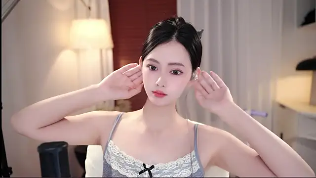 Ocean--Lili online show from September 10, 2:28 pm