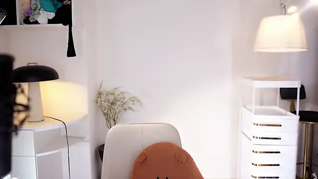 Ocean--Lili online show from March 2, 2:13 pm